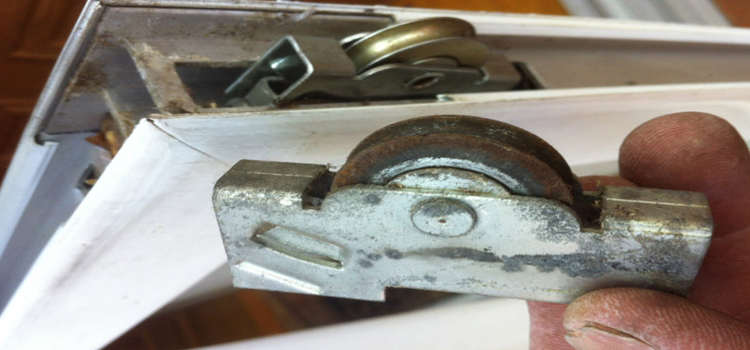 screen door roller repair in Firebaugh